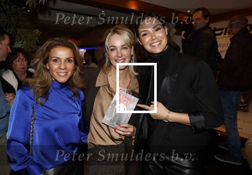 Putten 30 november 2023
Boekpresentatie van Marianne Timmer. Marianne Timmer Leontien v Moorsel en Chantilla v Grinsven