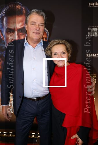 Zaandam 26 november 2023
Premiere van murder on the orient ezpress in het zaantheater. Mariska v Kolck met partner