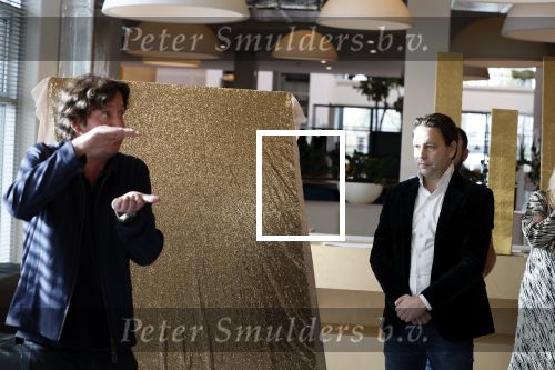 Hoofddorp 14 november 2023
Presentatie Libello ( libelle) voor mannen met op de cover Kees Tol .
Ook Steven Kazan en Hilmar Mulder waren aawezig bij de DPG. Steven en Matthijs Albers