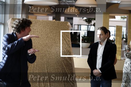 Hoofddorp 14 november 2023
Presentatie Libello ( libelle) voor mannen met op de cover Kees Tol .
Ook Steven Kazan en Hilmar Mulder waren aawezig bij de DPG. Steven en Matthijs Albers