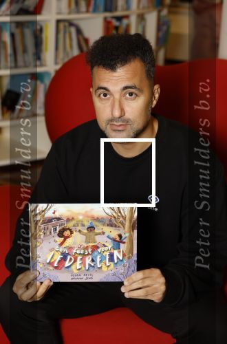 Amsterdam 13 november 2023
Presentatie sinterklaasboeken van Bastiaan Ragas Daphne Schippers en Ozcan Akyol (Eus) in de openbare bibliotheek in