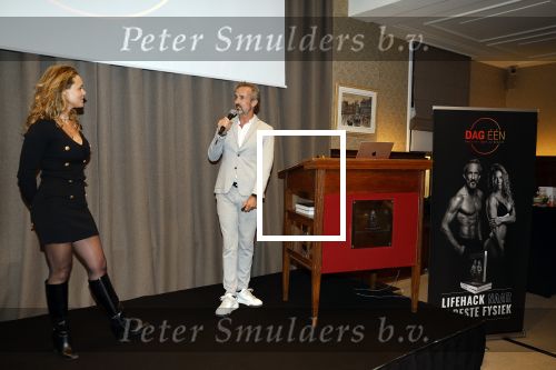 Amsterdam 20 november 2023
Presentatie boek Dag EEN in hotel 27 in Amsterdam.
Eigenaar van dag een zijn Patrick Janssen en zijn vrouw Babette Janssen