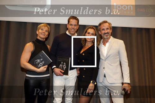Amsterdam 20 november 2023
Presentatie boek Dag EEN in hotel 27 in Amsterdam.
Eigenaar van dag een zijn Patrick Janssen en zijn vrouw Babette Janssen