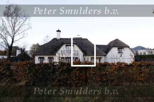 Pelt 7 november 2023
Binnen kijken bij het nieuwe huiis van Peter Gillis en wendy v Hout .
Peter heeft ook de villa naast zijn huis erbij gekocht.