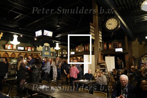 Asten 2 november 2023
Boekpresentatie Peter Gillis op park Prinsesmeer.
Aanwezig vriendin Wendy v Hout en zijn kinderen Mark Inge en Ruud . Mark Baanders reikte het eerste boek uit.