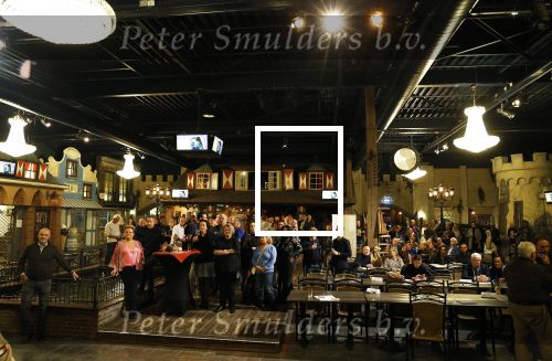 Asten 2 november 2023
Boekpresentatie Peter Gillis op park Prinsesmeer.
Aanwezig vriendin Wendy v Hout en zijn kinderen Mark Inge en Ruud . Mark Baanders reikte het eerste boek uit.