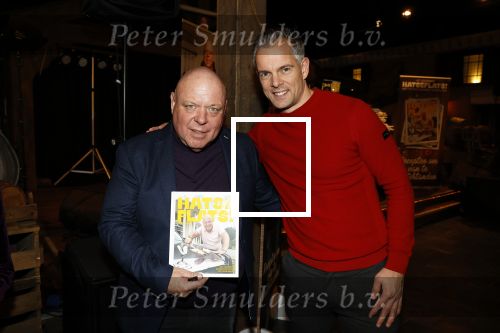 Asten 2 november 2023
Boekpresentatie Peter Gillis op park Prinsesmeer.
Aanwezig vriendin Wendy v Hout en zijn kinderen Mark Inge en Ruud . Mark Baanders reikte het eerste boek uit. Peter Gillis en Nick Dijkman