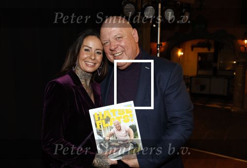 Asten 2 november 2023
Boekpresentatie Peter Gillis op park Prinsesmeer.
Aanwezig vriendin Wendy v Hout en zijn kinderen Mark Inge en Ruud . Mark Baanders reikte het eerste boek uit.