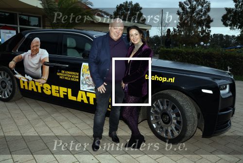 Asten 2 november 2023
Boekpresentatie Peter Gillis op park Prinsesmeer.
Aanwezig vriendin Wendy v Hout en zijn kinderen Mark Inge en Ruud . Mark Baanders reikte het eerste boek uit.