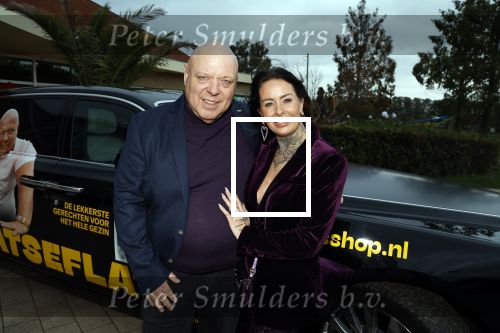 Asten 2 november 2023
Boekpresentatie Peter Gillis op park Prinsesmeer.
Aanwezig vriendin Wendy v Hout en zijn kinderen Mark Inge en Ruud . Mark Baanders reikte het eerste boek uit.