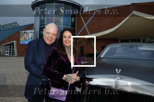 Asten 2 november 2023
Boekpresentatie Peter Gillis op park Prinsesmeer.
Aanwezig vriendin Wendy v Hout en zijn kinderen Mark Inge en Ruud . Mark Baanders reikte het eerste boek uit.