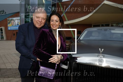 Asten 2 november 2023
Boekpresentatie Peter Gillis op park Prinsesmeer.
Aanwezig vriendin Wendy v Hout en zijn kinderen Mark Inge en Ruud . Mark Baanders reikte het eerste boek uit.