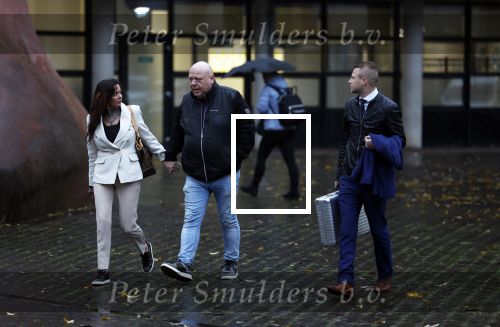 Utrecht 13 november 2023
Rechtszaak Wendy v Hout tegen haar expartner Joey S. Wendy kwam samen met partenre Peter Gillis naar de rechtbank in Utrecht .