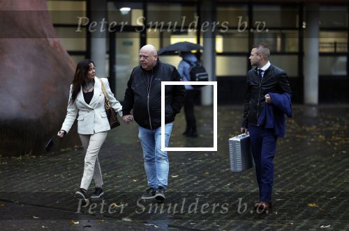 Utrecht 13 november 2023
Rechtszaak Wendy v Hout tegen haar expartner Joey S. Wendy kwam samen met partenre Peter Gillis naar de rechtbank in Utrecht .