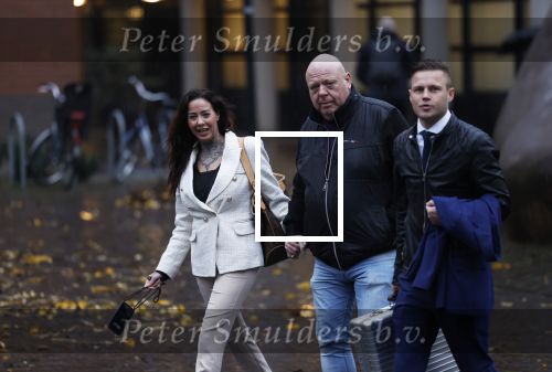 Utrecht 13 november 2023
Rechtszaak Wendy v Hout tegen haar expartner Joey S. Wendy kwam samen met partenre Peter Gillis naar de rechtbank in Utrecht .