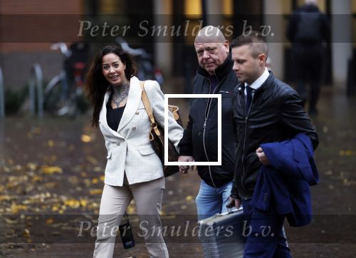 Utrecht 13 november 2023
Rechtszaak Wendy v Hout tegen haar expartner Joey S. Wendy kwam samen met partenre Peter Gillis naar de rechtbank in Utrecht .