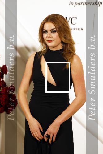 Amsterdam 15 november 2023
Harpers Bazaar woman of the year in het Stedelijk Museum . Prinses Laurentien kwam met haar dochter Prinses Eloise