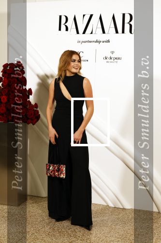 Amsterdam 15 november 2023
Harpers Bazaar woman of the year in het Stedelijk Museum . Prinses Laurentien kwam met haar dochter Prinses Eloise
