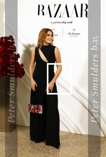 Amsterdam 15 november 2023
Harpers Bazaar woman of the year in het Stedelijk Museum . Prinses Laurentien kwam met haar dochter Prinses Eloise