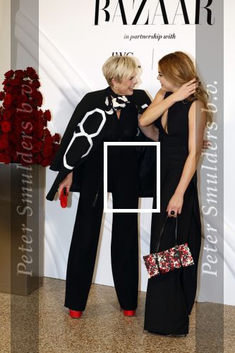 Amsterdam 15 november 2023
Harpers Bazaar woman of the year in het Stedelijk Museum . Prinses Laurentien kwam met haar dochter Prinses Eloise
