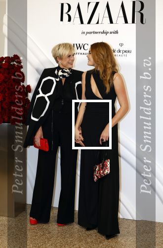 Amsterdam 15 november 2023
Harpers Bazaar woman of the year in het Stedelijk Museum . Prinses Laurentien kwam met haar dochter Prinses Eloise