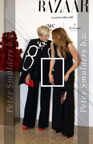 Amsterdam 15 november 2023
Harpers Bazaar woman of the year in het Stedelijk Museum . Prinses Laurentien kwam met haar dochter Prinses Eloise