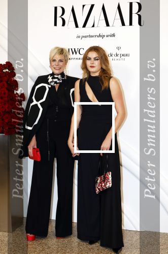 Amsterdam 15 november 2023
Harpers Bazaar woman of the year in het Stedelijk Museum . Prinses Laurentien kwam met haar dochter Prinses Eloise
