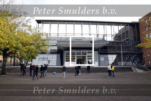 Utrecht 9 november 2023
Rechtszaak Peter Gillis tegen Nicole Kremers bij de rechtbank in Utrecht . Wendy v Hout en Marc Gillis waren ook aanwezig . Danny Snijders is de advocaat van Peter Gillis.