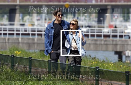 Amsterdam 20 mei 2023
Rob Kemps samen met zijn nieuwe vriendin Stephanie Klaver .