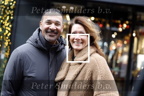 Amsterdam 23 november 2023
Ruud Gulliot en zijn vriendin Karin de Rooij  op straat in Amsterdam zuid