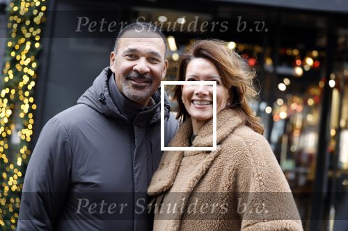 Amsterdam 23 november 2023
Ruud Gulliot en zijn vriendin Karin de Rooij  op straat in Amsterdam zuid