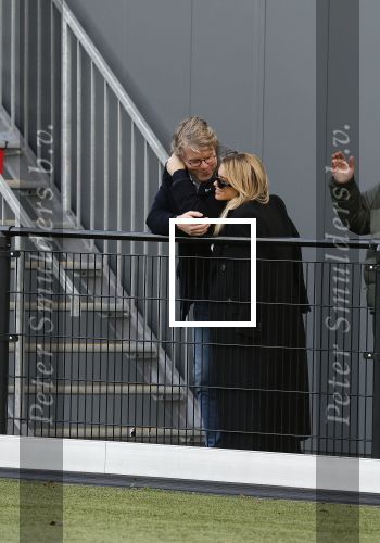 Amsterdam 11 november 2023
Damian v d Vaart in Ajax O18 tegen fc Den Haag op de toekomst. Zijn moeder Sylvie Meis en vriend Wim Beelen zijn aanwezig.