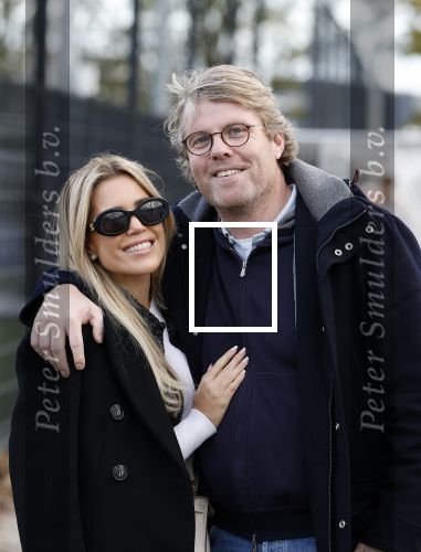 Amsterdam 11 november 2023
Damian v d Vaart in Ajax O18 tegen fc Den Haag op de toekomst. Zijn moeder Sylvie Meis en vriend Wim Beelen zijn aanwezig.