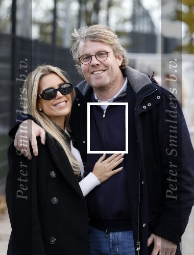 Amsterdam 11 november 2023
Damian v d Vaart in Ajax O18 tegen fc Den Haag op de toekomst. Zijn moeder Sylvie Meis en vriend Wim Beelen zijn aanwezig.