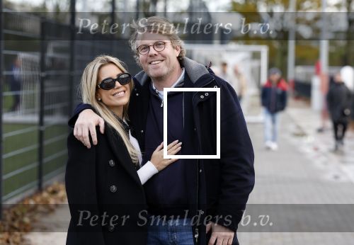 Amsterdam 11 november 2023
Damian v d Vaart in Ajax O18 tegen fc Den Haag op de toekomst. Zijn moeder Sylvie Meis en vriend Wim Beelen zijn aanwezig.