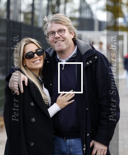 Amsterdam 11 november 2023
Damian v d Vaart in Ajax O18 tegen fc Den Haag op de toekomst. Zijn moeder Sylvie Meis en vriend Wim Beelen zijn aanwezig.