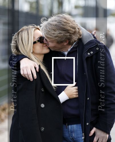 Amsterdam 11 november 2023
Damian v d Vaart in Ajax O18 tegen fc Den Haag op de toekomst. Zijn moeder Sylvie Meis en vriend Wim Beelen zijn aanwezig.