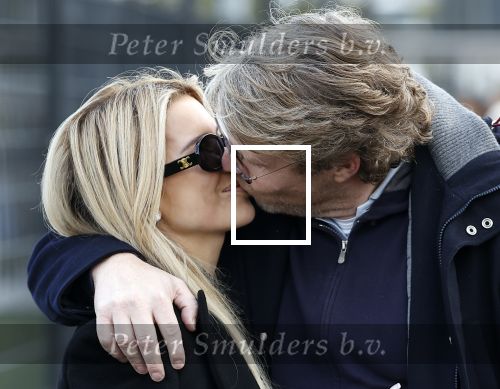 Amsterdam 11 november 2023
Damian v d Vaart in Ajax O18 tegen fc Den Haag op de toekomst. Zijn moeder Sylvie Meis en vriend Wim Beelen zijn aanwezig.