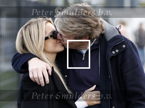 Amsterdam 11 november 2023
Damian v d Vaart in Ajax O18 tegen fc Den Haag op de toekomst. Zijn moeder Sylvie Meis en vriend Wim Beelen zijn aanwezig.