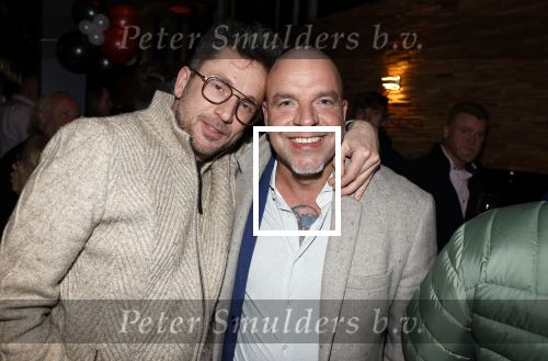 IJsselstin 27 november 2023
Boekpresentatie Glenn Helder . Wesley Sneijder krijgt het eerste exemplaar.
Tom Staal en Andy v d Meijde
