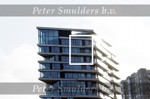 Amsterdam 19 november 2023
Wim Beelen de vriend van Sylvie Meis woont in een penthouse naast George Marina waar ze elkaar voor het eerst ontmoet hebben .