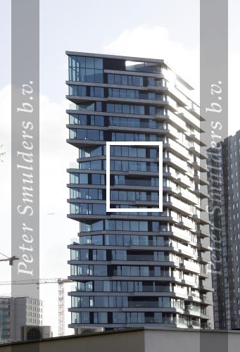 Amsterdam 19 november 2023
Wim Beelen de vriend van Sylvie Meis woont in een penthouse naast George Marina waar ze elkaar voor het eerst ontmoet hebben .