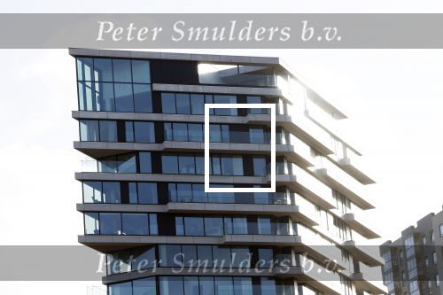 Amsterdam 19 november 2023
Wim Beelen de vriend van Sylvie Meis woont in een penthouse naast George Marina waar ze elkaar voor het eerst ontmoet hebben .