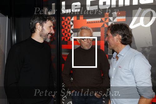 Almere 4 november 2024
Boekpresentatie Alex Pastoor bij stadion Almere city. Alex Pastoor Mark v Bommel en Bert v Marwijk