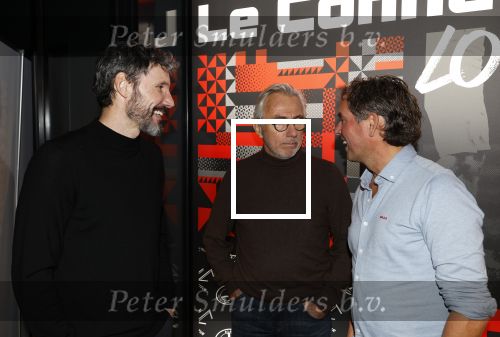 Almere 4 november 2024
Boekpresentatie Alex Pastoor bij stadion Almere city. Alex Pastoor Mark v Bommel en Bert v Marwijk