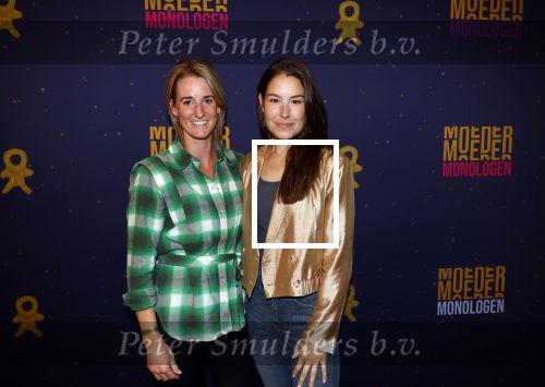 Amstelveen 23 oktober 2024
Premiere moeder monologen in schouwburg Amstelveen. Amber Brantsen met een vriendin