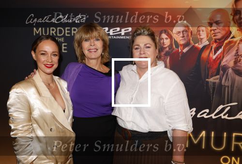 Zaandam 10 november 2024
Premiere murder on the nile in zaantheater. Anouk Maas Rian Gerritsen en Lieneke le Roux