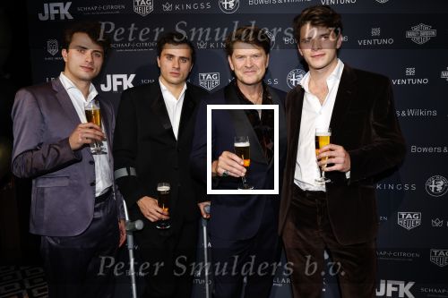 Amsterdam 23 oktober 2024
JFK greatest man award in de Ventuno Skylounge in Amsterdam. Beau v Erven Dorens werd gekozen tot Greatest man . Hij kwam met 3 zoons en Mark v Eeuwen