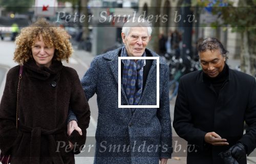 Amsterdam 8 november 2024
Herdenkingsdienst en begrafenis van Hans Kemna in stadsschouwburg en op Zorgvlied. Hadassah de Boer en Berend Boudewijn