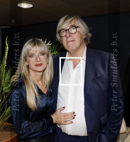 Hilversum 21 november 2024
Nicole Buch presenteert event over haar man Menno Buch bij beeld en geluid . Erland Galjaard en Bert v d Veer spreken ook . Bert v d Veer met partner